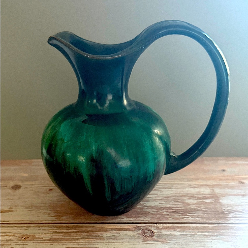 Vntage Blue Mountain Pottery Pitcher